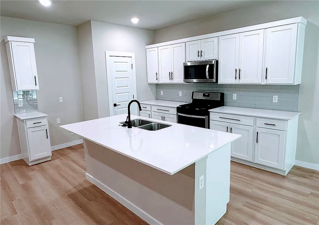 Cottonwood Place Sub Rogers - Residential