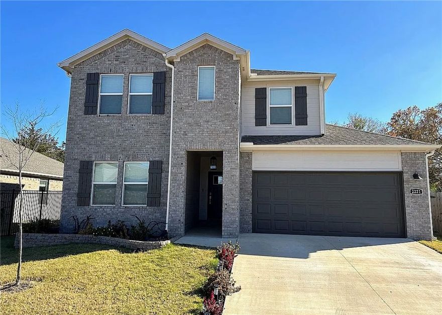 Come check out this absolutely stunning 4 bedroom, 3 bathroom home in the heart of Rogers, AR. This home is in pristine condition, with many updates throughout. A beautiful kitchen with white cabinetry and countertops that opens up into a large living room with plenty of space for family gatherings. Upstairs you'll find beautiful custom cabinetry and seating, as well as spacious bedrooms with ceiling fans and windows for lots of natural light. The outside of the home boasts beautiful landscaping, flowerbeds, and decorative shutters as well as a spacious backyard with a nice privacy fence where you can enjoy the sunrise in the mornings. This location is incredible too, with Target and the Promenade Mall only a short 10 minutes away, and a Walmart Neighborhood Market just 3 minutes away. Come check out this home today!