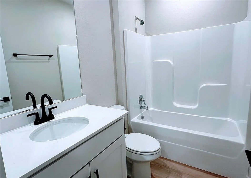 Cottonwood Place Sub Rogers - Residential