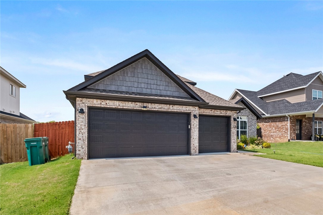 Annika Estates - Residential Lease