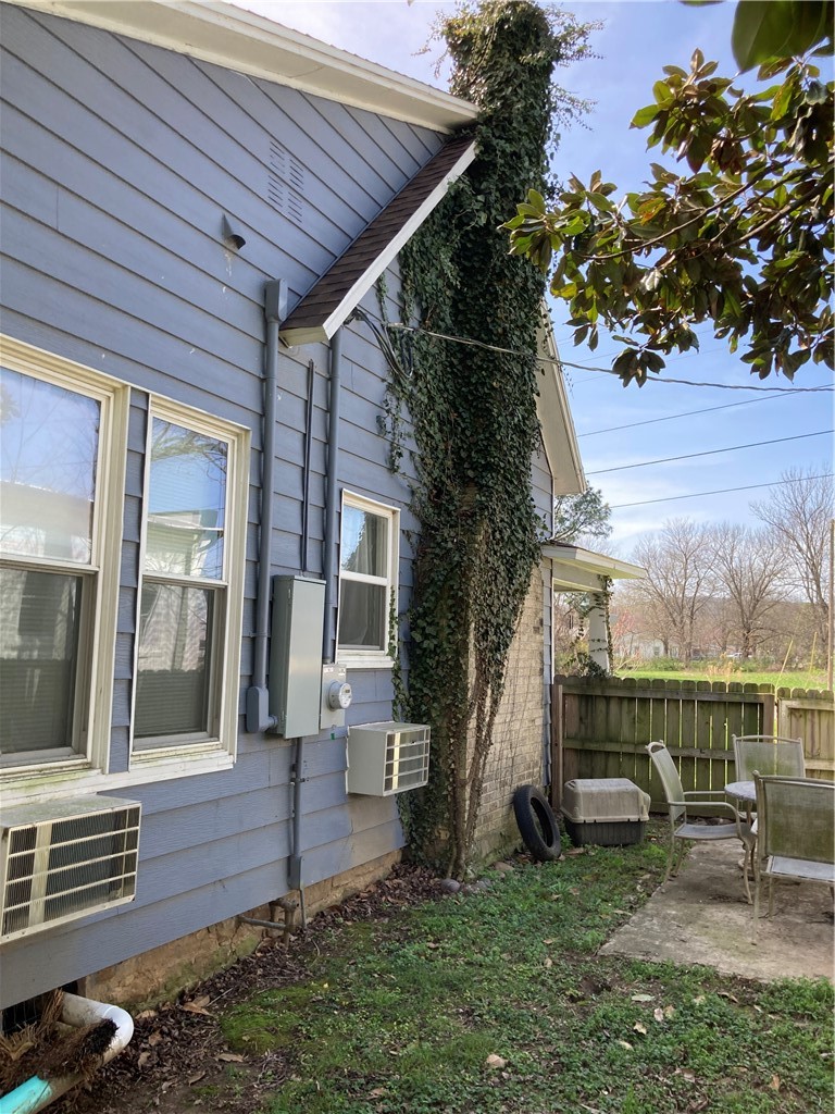 Elkins Outlots - Residential