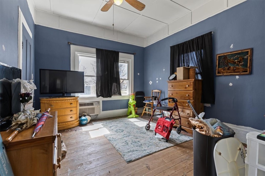 Elkins Outlots - Residential