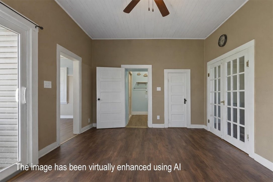 Elkins Outlots - Residential