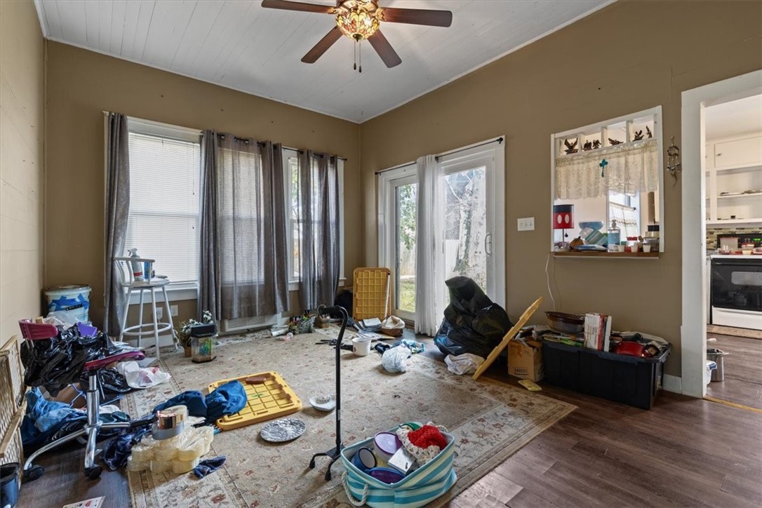 Elkins Outlots - Residential