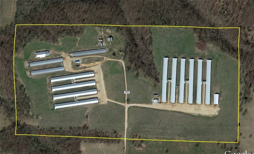 13 house Georges complex. (10) 46 x 520 houses 1 year old. (3) 40 x 400 houses totally remodeled 1 year ago.