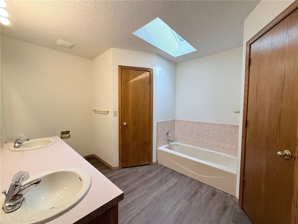 n/a - Residential Lease