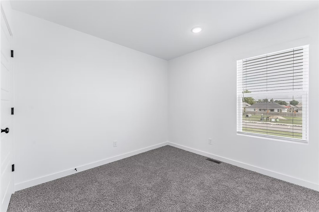 FEATHERSTON WEST SUB PH 1-CENTERTON - Residential