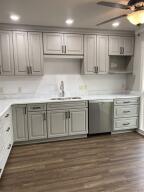 Ark-Val Twnhms Westmont - Residential