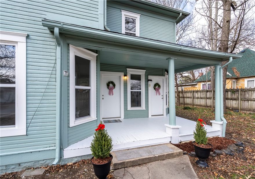 Super close to downtown! 6 bedrooms, 3.5 baths, 2847sf two-story home with 2 kitchens, 2 living areas, and 2 utility rooms. Upstairs and down each has its own entrances & exits with a door downstairs that can shut off the two areas for the ability to use one or both as investment properties. Parking in both front & rear with a driveway on the side that can exit into the alleyway. An extended living area on the new deck in the rear for either or both upstairs or down. 3 bedrooms, 2 baths down/3 bedrooms, 1.5 baths upstairs. Roof appx 10 yrs.