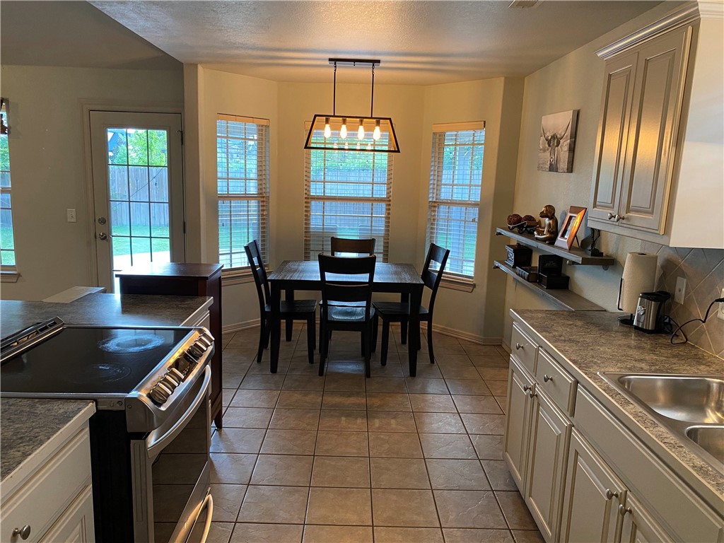 Salem Meadows Sub - Residential Lease