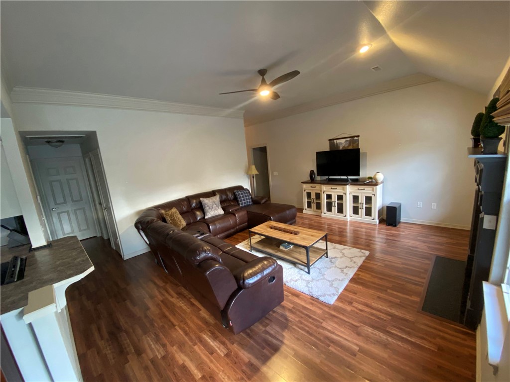 Salem Meadows Sub - Residential Lease