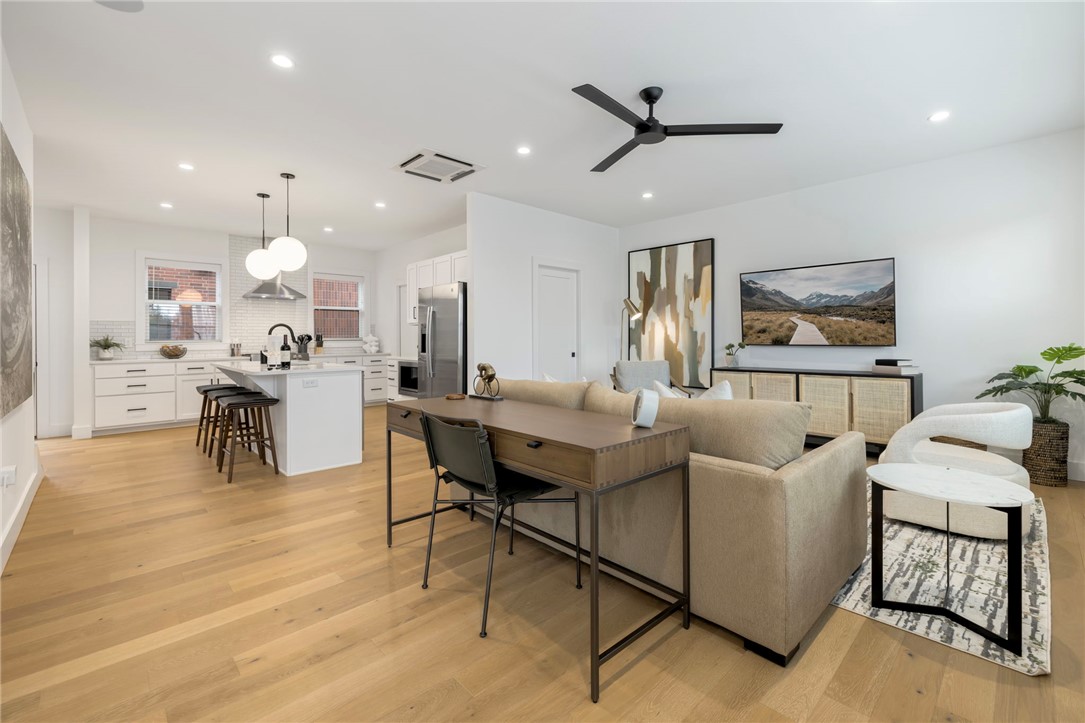 DUNN & DAVIS ADD-BENTONVILLE - Residential