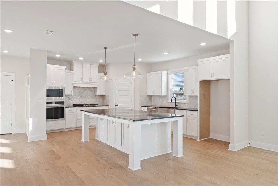 TUSCANY PH 3-CENTERTON - Residential