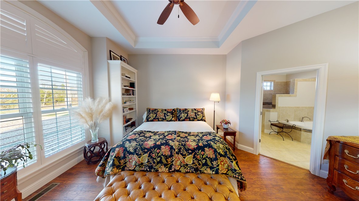Unit 11 Holiday Island - Residential