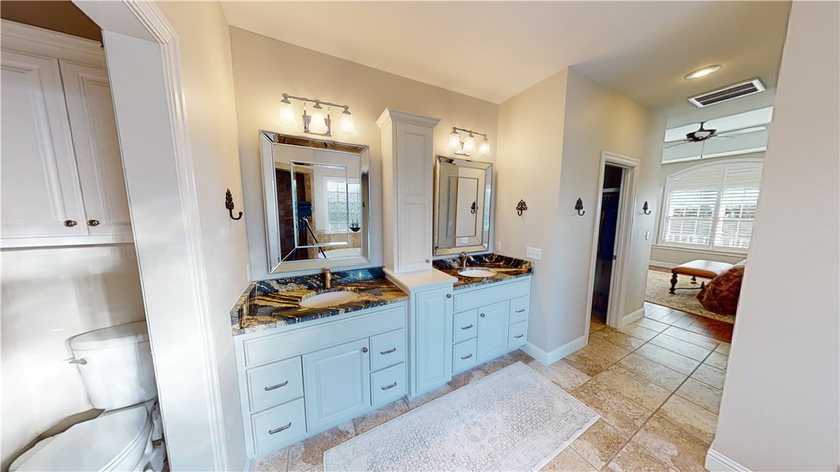Unit 11 Holiday Island - Residential