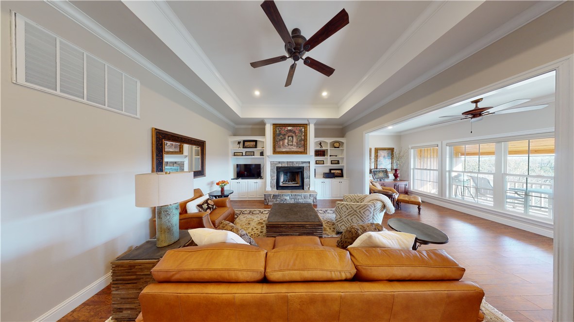 Unit 11 Holiday Island - Residential