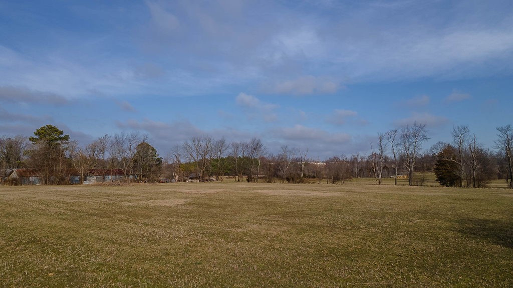 Springdale Outlots - Land