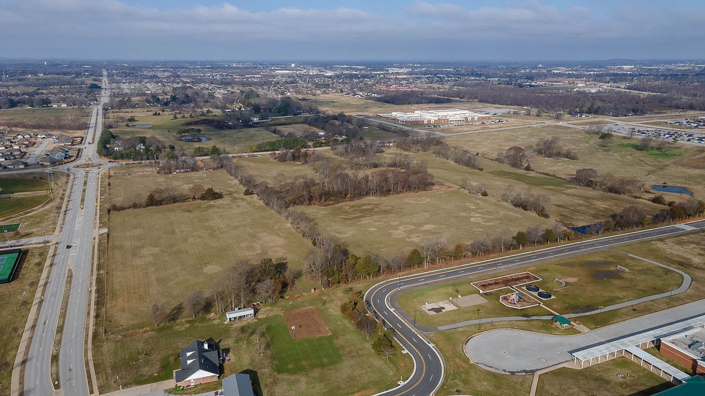 Springdale Outlots - Land