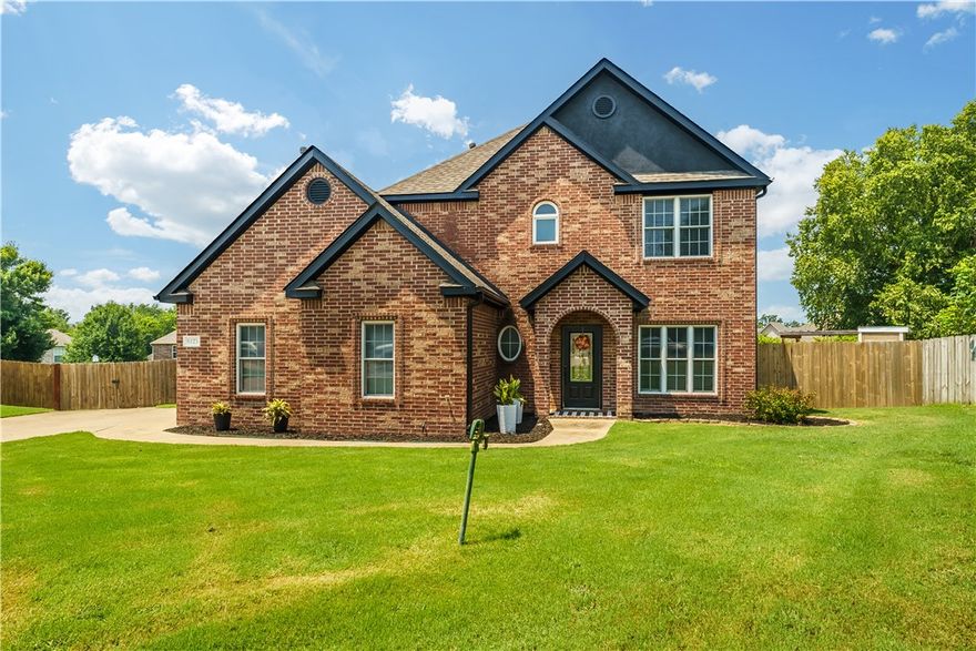 Welcome to 6125 W Pleasant Place in West Rogers! This stunning rental home features 3 bedrooms, 2 bathrooms, and an inviting open-concept layout. The living room is filled with natural light and flows seamlessly into the kitchen, complete with stainless steel appliances, ample cabinetry, and a breakfast bar.
The spacious primary suite includes a walk-in closet and private bath, while the additional bedrooms offer plenty of space for family, guests, or a home office. Step outside to your own backyard oasis — a sparkling private pool surrounded by a fenced yard, perfect for relaxing, entertaining, or enjoying warm Arkansas summers. Located just minutes from shopping, dining, trails, and top-rated schools, this home provides the perfect balance of comfort and convenience in one of Rogers’ most desirable neighborhoods.