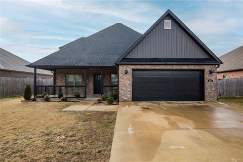Photo of 337 Ryder Street, Gentry, AR 72734 (MLS # 1332045)