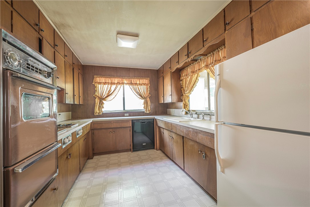 36-17-30 Fayetteville Outlots - Land