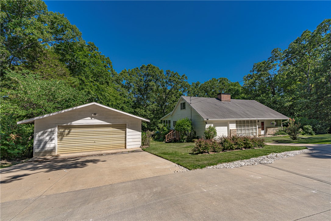 36-17-30 Fayetteville Outlots - Land