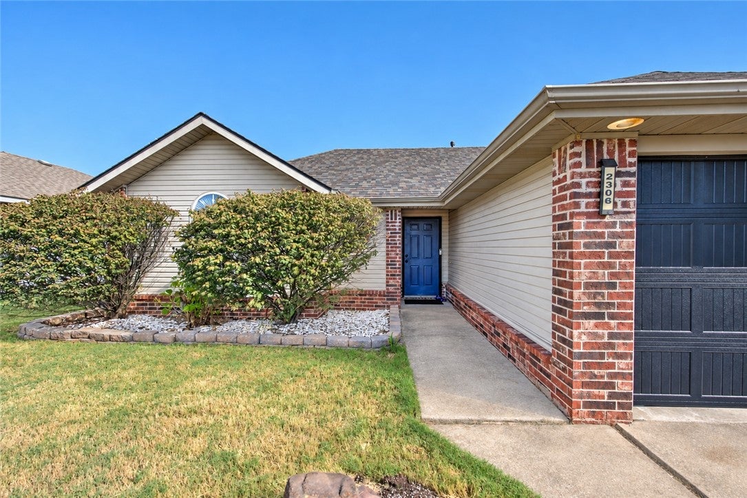 2306 SW Choctaw