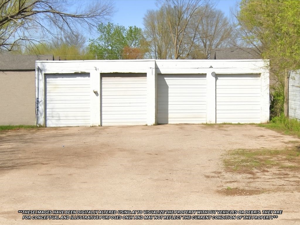 Incredible opportunity to own a 1/2-acre prime commercial lot just south of downtown Fayetteville! Zoned Downtown General, this lot is ideal for a variety of uses. Located in a high-traffic area with more than 13,000 vehicles per day, it offers excellent visibility. The existing 2,460 sq ft block building is currently tenant-occupied. Just minutes from downtown Fayetteville, the University of Arkansas, and right down the road from Baum-Walker Stadium, this property is full of potential. Endless possibilities for a variety of businesses—buyer to verify permitted uses with the City of Fayetteville.