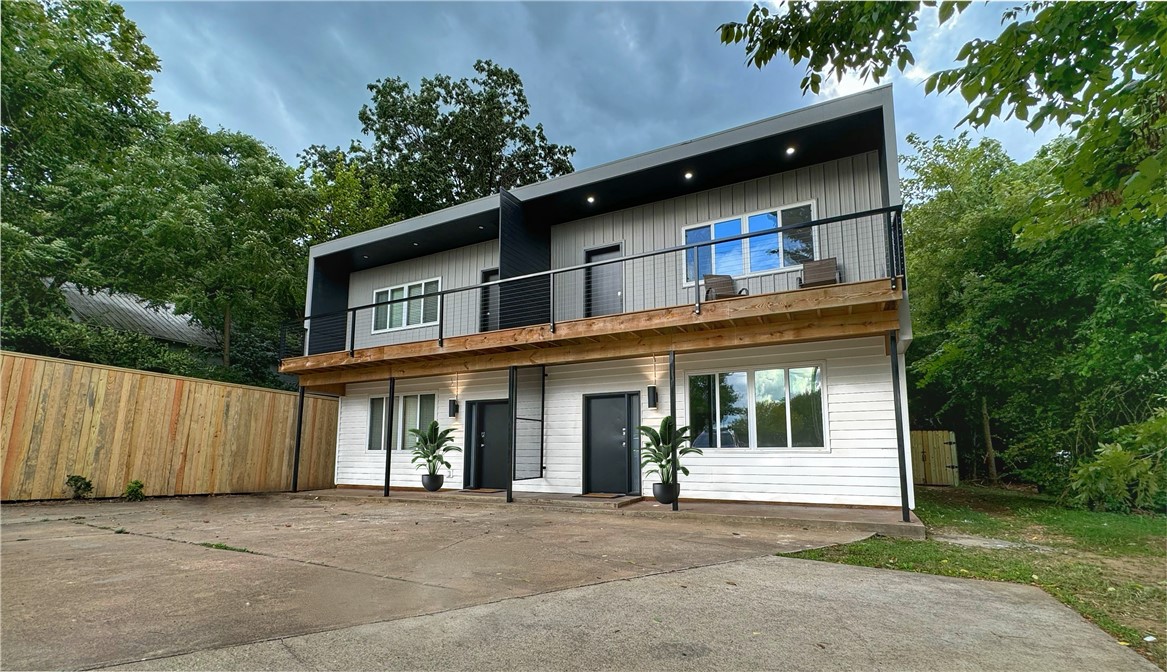 New floors, fresh paint, new appliances, updated bathrooms a modern makeover! Check out this newly renovated gem in South Fayetteville close proximity to campus and outdoor activities, this duplex is the perfect place to call home!! With 3 bedrooms, 3 full baths, and ample living space, this is the perfect place for students and/or young professionals to call home. Just steps away from the bike trail and right around the corner from a VEO scooter station, this 2-story duplex offers unmatched convenience with just a short, safe ride to campus. The location is just blocks from Walmart Neighborhood Market, while also providing easy access to local dining, shopping, and entertainment options, ensuring you're always close to everything Fayetteville has to offer. Washer, Dryer, Fridge, and lawn care all provided!!!