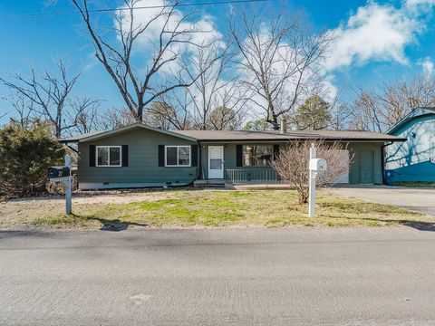 Photo of 18 Bosworth Circle, Bella Vista, AR 72714 (MLS # 1337913)