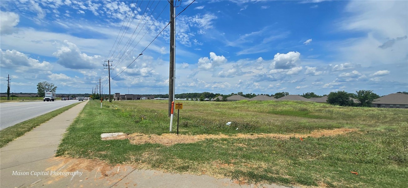 RIVERWALK FARMS COMMERCIAL SUB PH I-BENT - Land