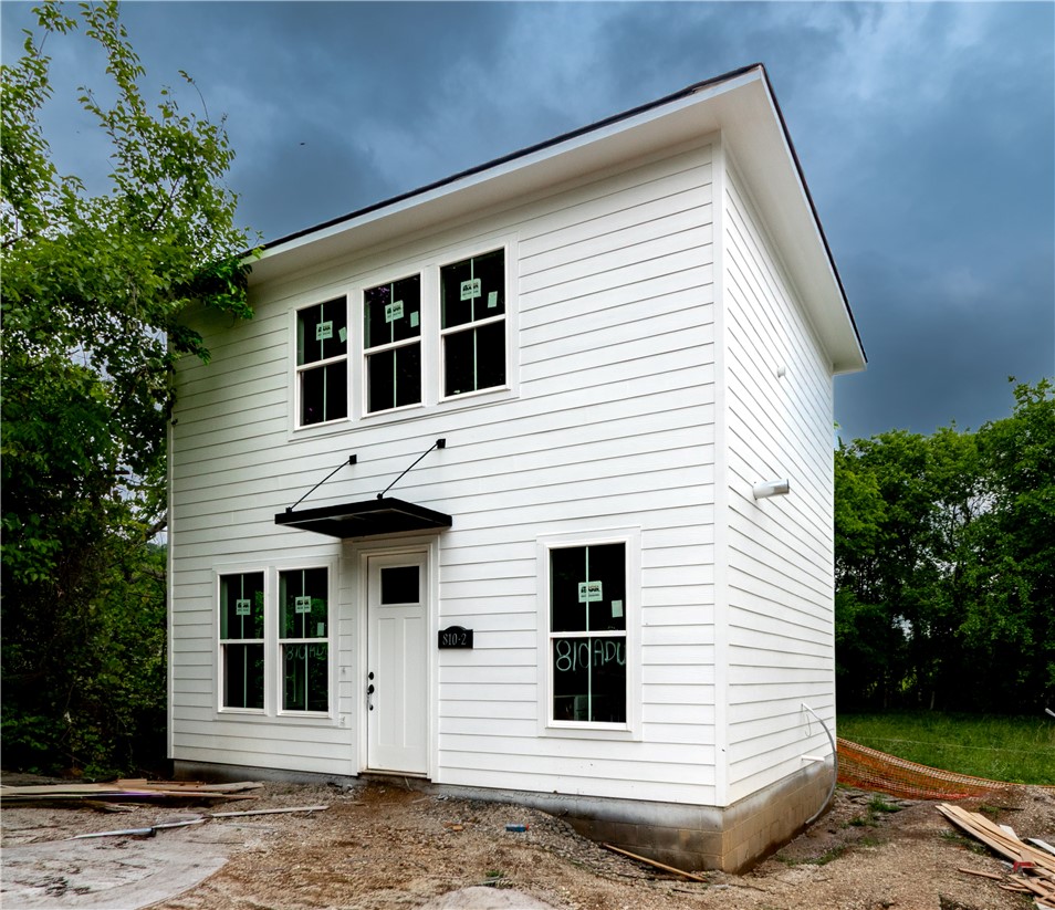 22-16-30 F2-16-30 FAYETTEVILLE OUTLOTS - Residential