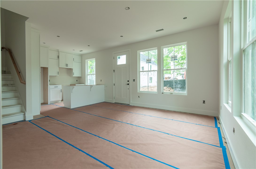 22-16-30 F2-16-30 FAYETTEVILLE OUTLOTS - Residential
