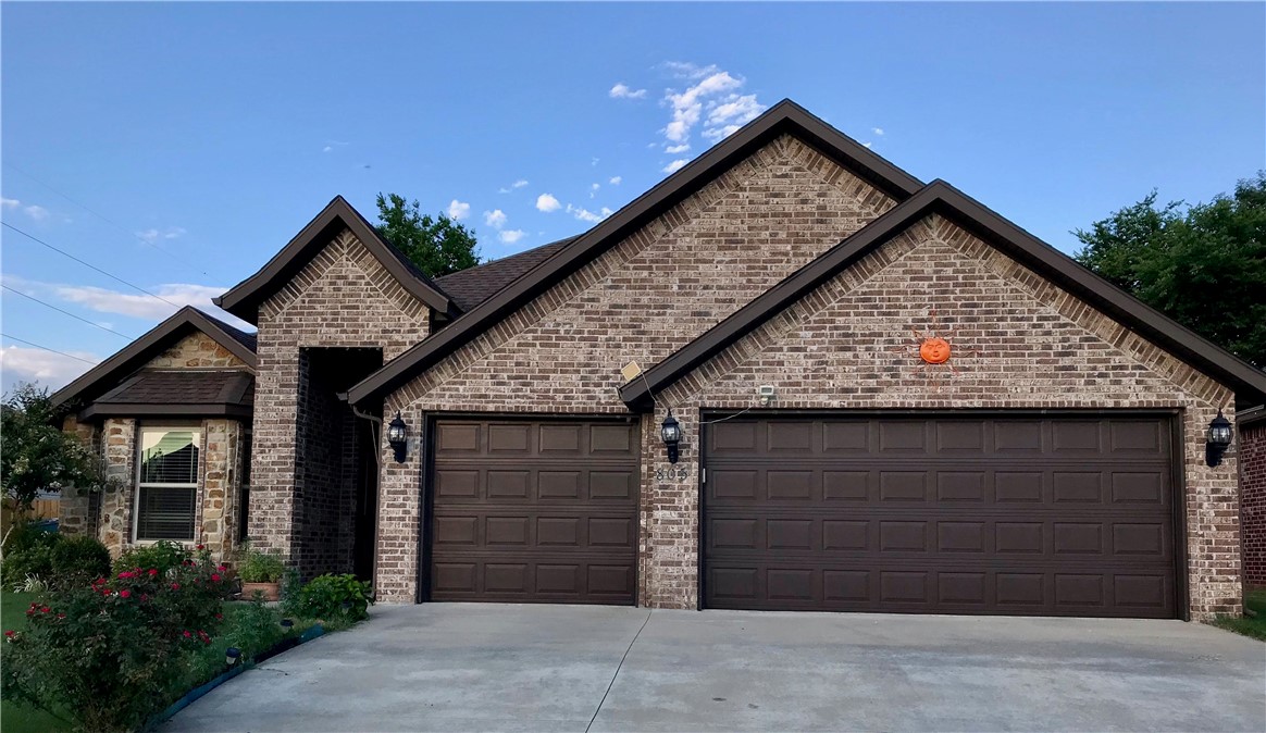 Custom built 4 bedroom, 3 bath, 3 car garage home. Granite counters, wood floors, split floor plan. Primary suite on main level with all other rooms on 2nd levels. Upgraded built in SS appliance package, bult in gourmet gas range, large primary bath, jacuzzi, standalone shower, walk in closets, large fenced back yard. Occupied. 24 hr. notice.