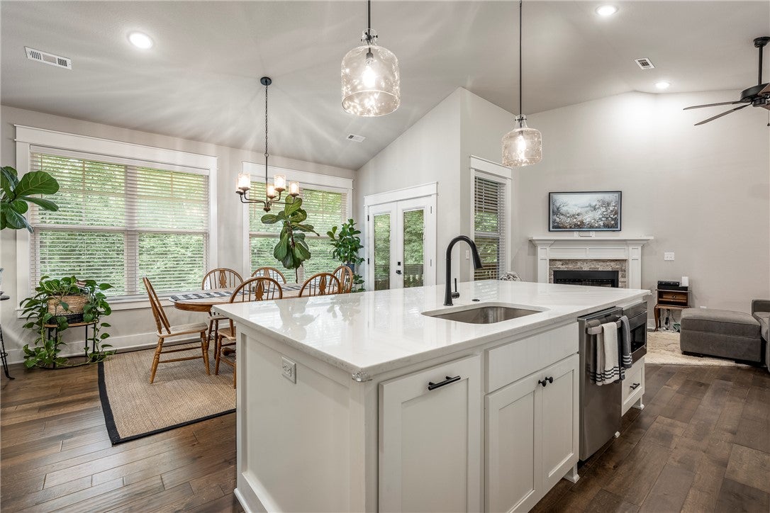 30 Brecknock Drive