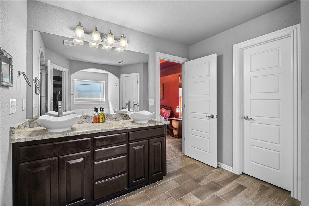 Grove Ph 2, The Rogers - Residential