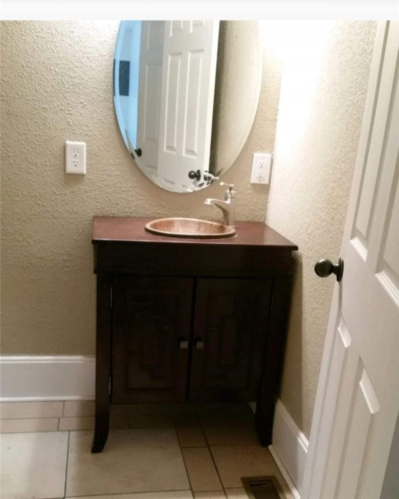 15-16-30 County Court Plat - Residential Lease