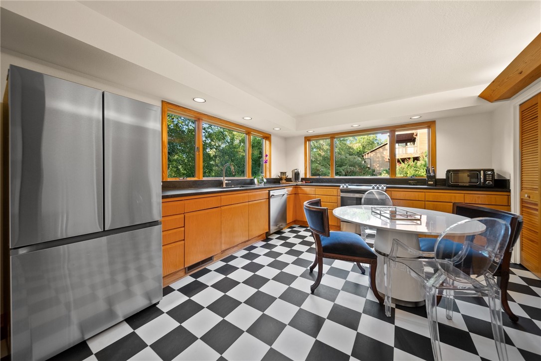 Sunset Woods - Residential