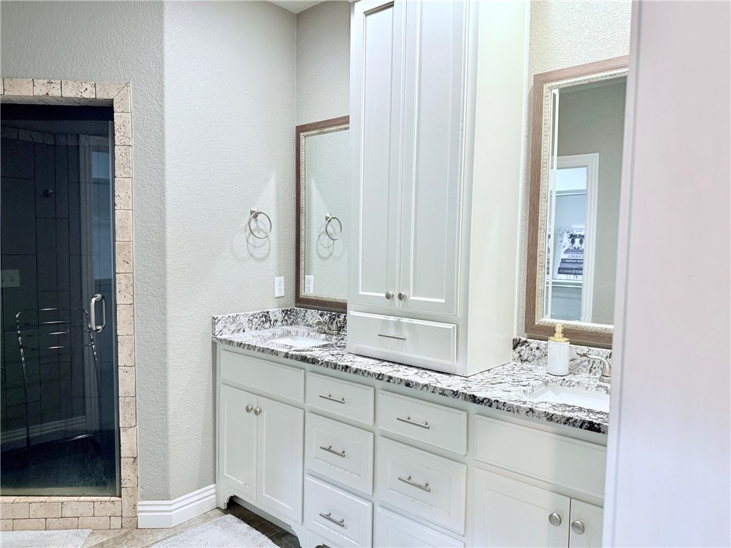 Town Homes At Forest Hills - Residential Lease