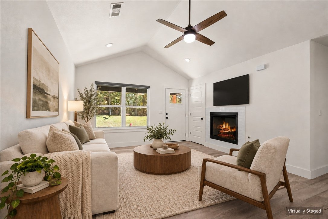 3 Peebles Circle