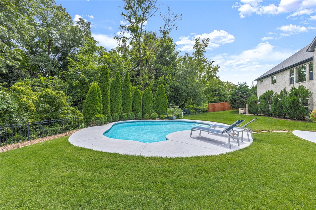 Oak Tree Centerton - Residential