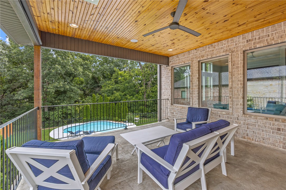 Oak Tree Centerton - Residential