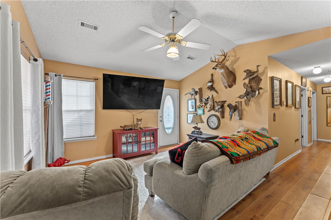 Pine Crest Add Ph I - Residential