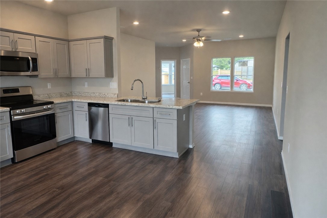 Crystal Spgs Village Ph 2 - Residential