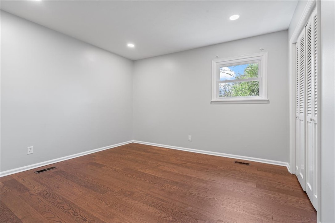 University View Sub Siloam Spgs - Residential