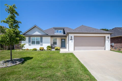 Photo of 56 E Loveland Loop, Farmington, AR 72730 (MLS # 1356389)