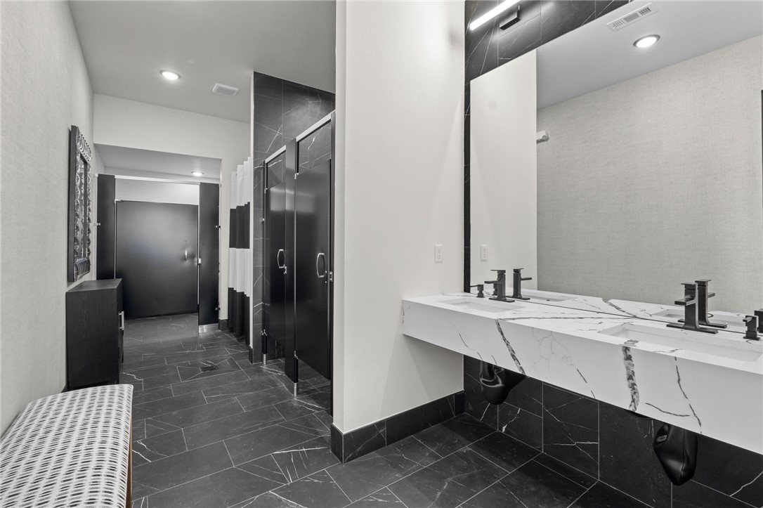 MEDLIN MEADOWS SUB PH 2-BENTONVILLE - Residential