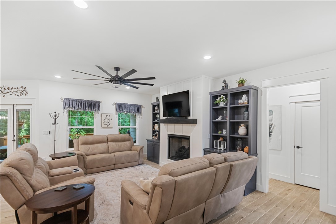 Renfrew Sub Bvv - Residential