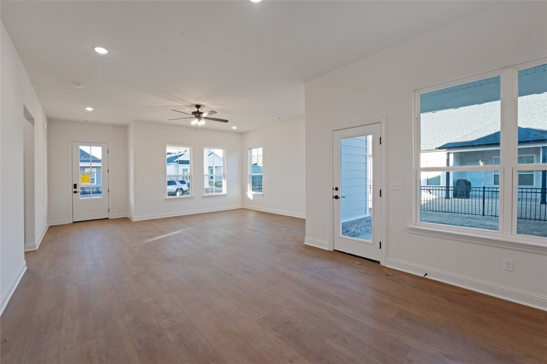 Cottages At The Park Ph Iii Springdale - Residential