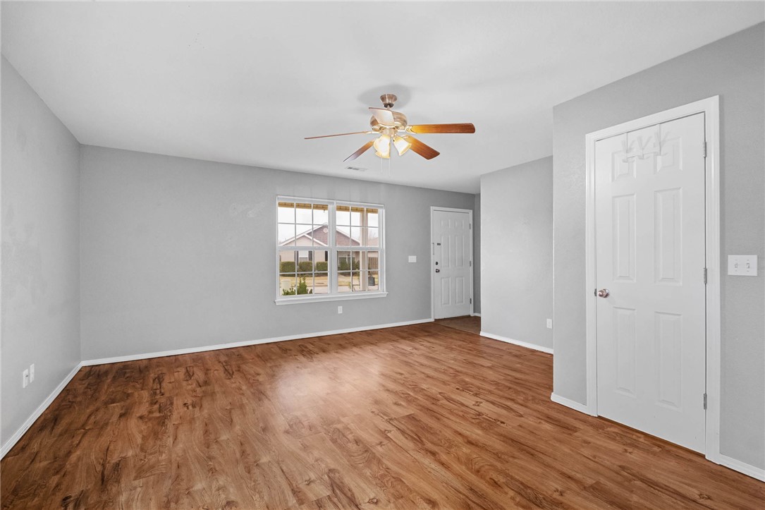 Commons At Walnut Crossing - Residential